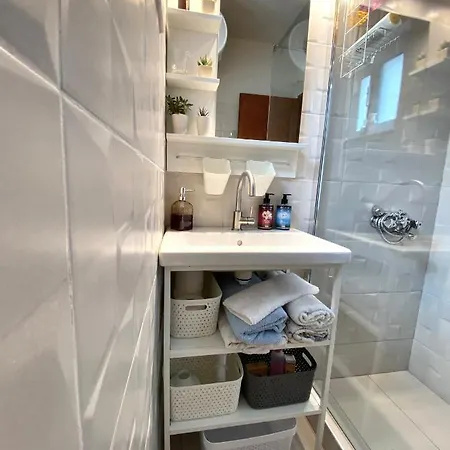 Downtown Apartamento Kamena Vourla