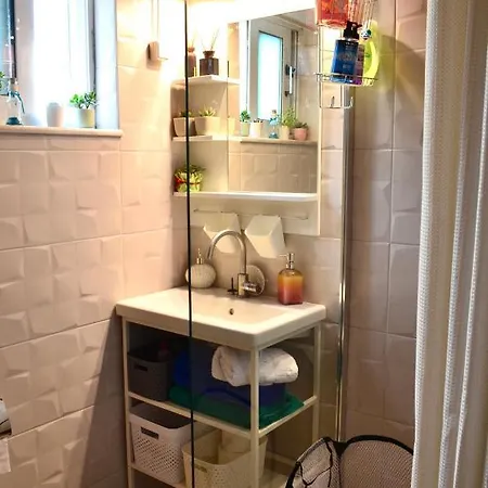 Downtown Apartamento Kamena Vourla