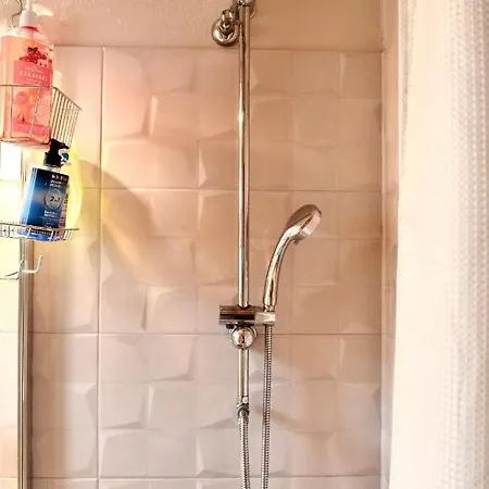 Downtown * Kamena Vourla