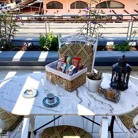Downtown Apartment