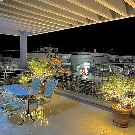 Apartment Downtown Kamena Vourla